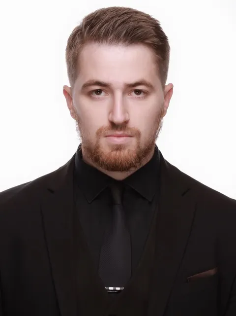 Айвазян Артем Тимурович