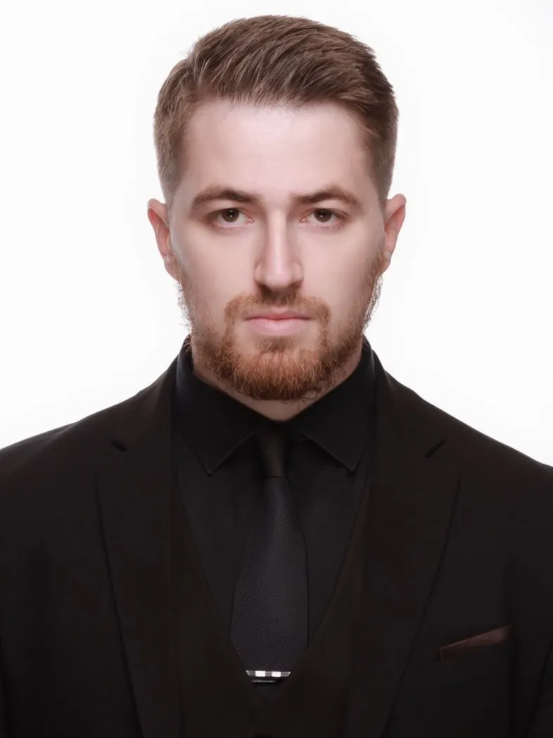 Айвазян Артем Тимурович